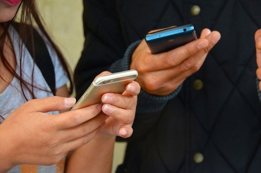  SURSE: Românii ar putea vorbi gratuit pe mobil cu cetățenii moldoveni de 1 Decembrie