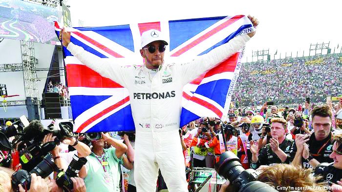  Lewis Hamilton şi-a onorat titlul