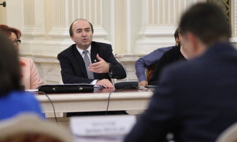  „Tehnocratul” Tudorel Toader participă la şedinţa Comitetului Executiv al PSD