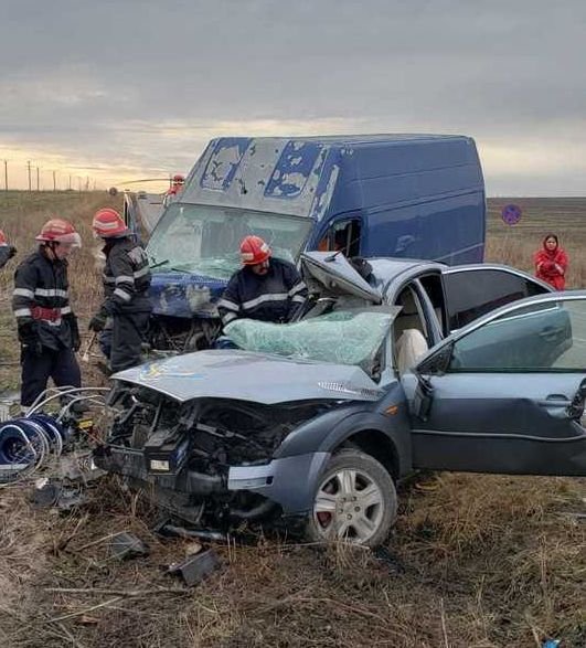  (FOTO) Accident groaznic la Constanţa: Trei persoane au murit