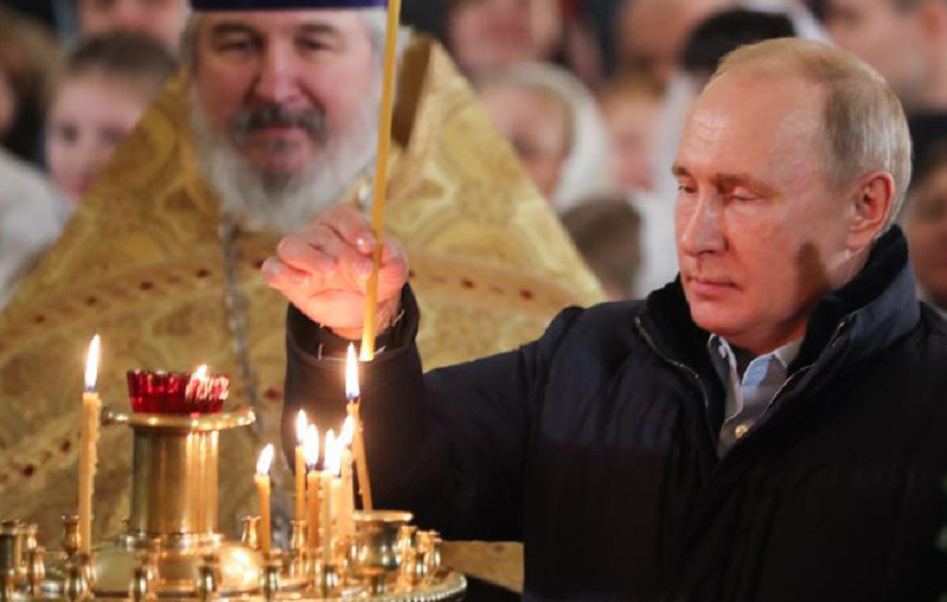  Putin, la slujba de Crăciun la Sankt Petersburg. Medvedev, la Moscova