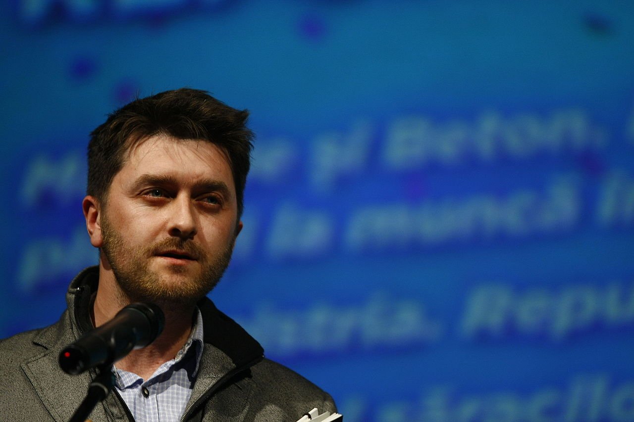  Un fost jurnalist ieşean şi-a anunţat candidatura la europarlamentare