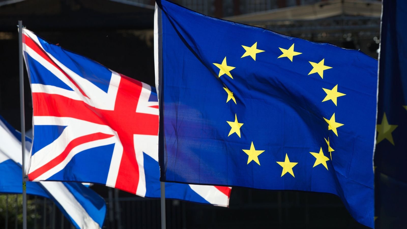  Parlamentul de la Londra refuză amânarea ieşirii Marii Britanii din Uniunea Europeană
