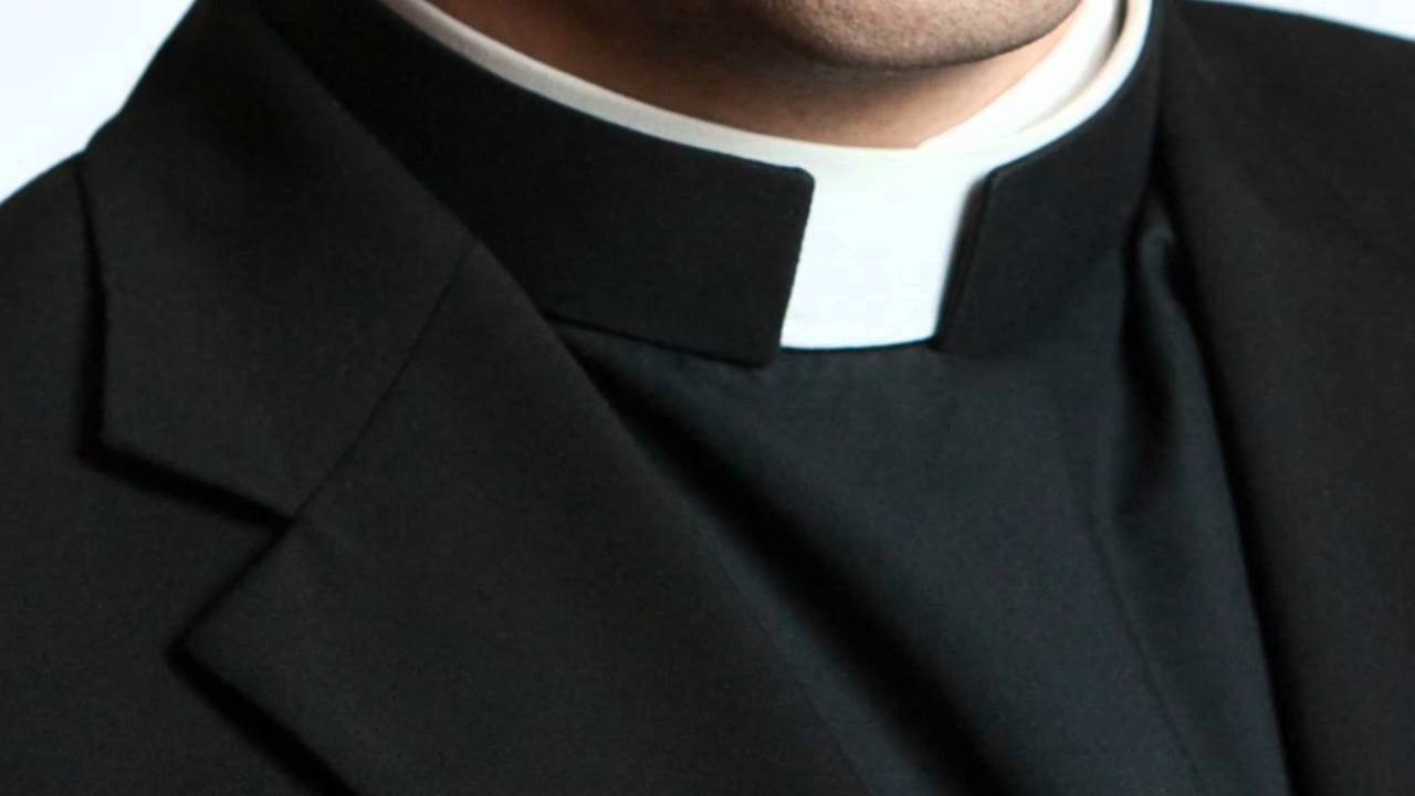  Șase importanţi preoţi catolici, suspectaţi că au păcătuit cu Securitatea. CNSAS e pe fir