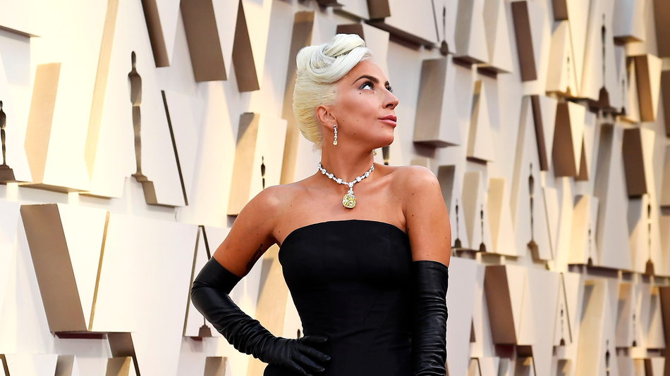  Bijuteria de 30 de milioane de dolari purtată de Lady Gaga