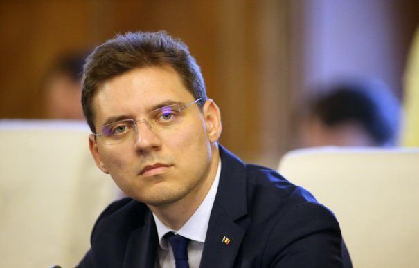  Victor Negrescu, numit consilier onorific al premierului după ce a fost împins să demisioneze