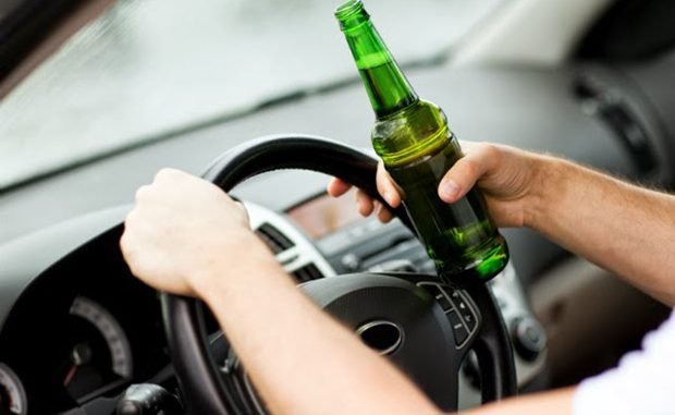  Inconştienţa unora pare să nu aibă limite: Tot mai mulţi beţi şi fără permis prinşi la volan
