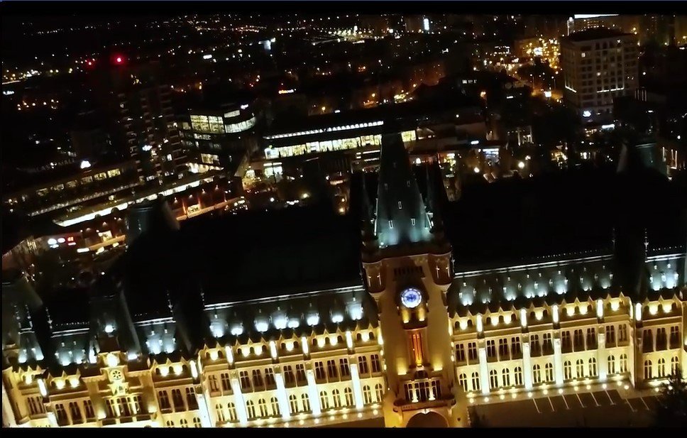  VIDEO: Imagini spectaculoase cu Palatul Culturii filmate noaptea, cu drona