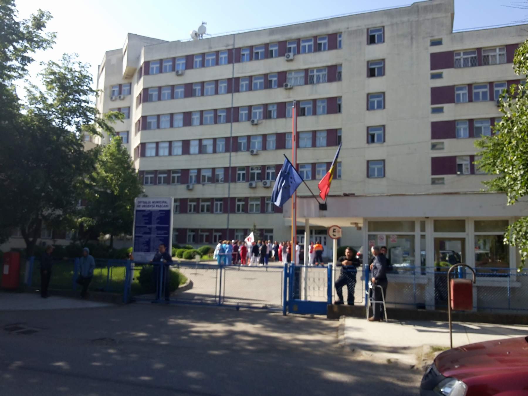  Pacienţii Spitalului din Paşcani sunt puşi să-şi cumpere şi serul fiziologic