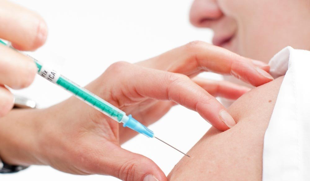 Studiu: medicii şi asistenţii se vaccinează?