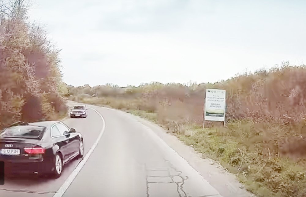  VIDEO: Inconştientul cu Audi, căutat de Poliţia Rutieră
