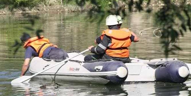  Trupul unui bărbat de 69 de ani a fost găsit în Sâmbăta Mare plutind pe râu