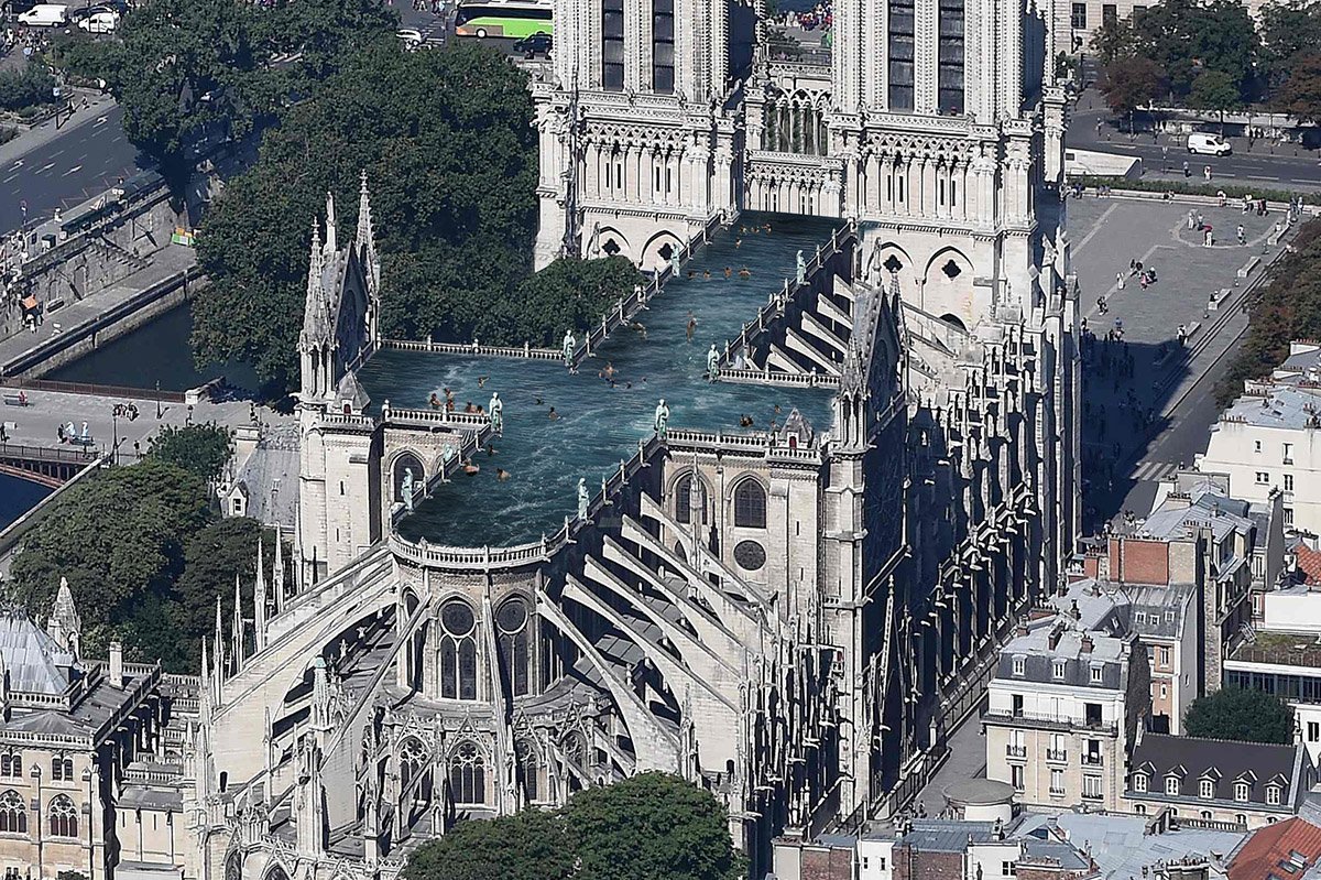  Reconstrucţia Catedralei Notre-Dame: O piscină publică pe acoperiş?