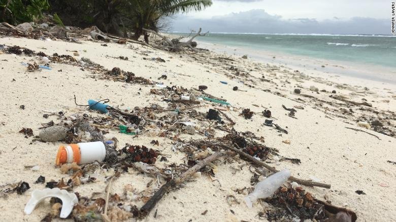  Insulele îndepărtate ale Australiei au fost înnecate de plastic. S-au descoperit sute de milioane de bucăţi