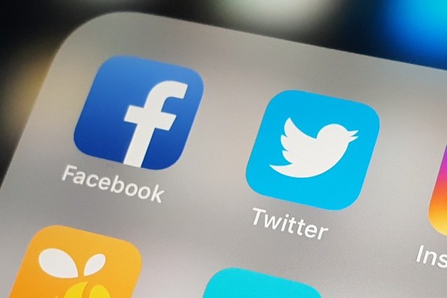  Twitter şi Facebook mai au linişte în Rusia până în ianuarie
