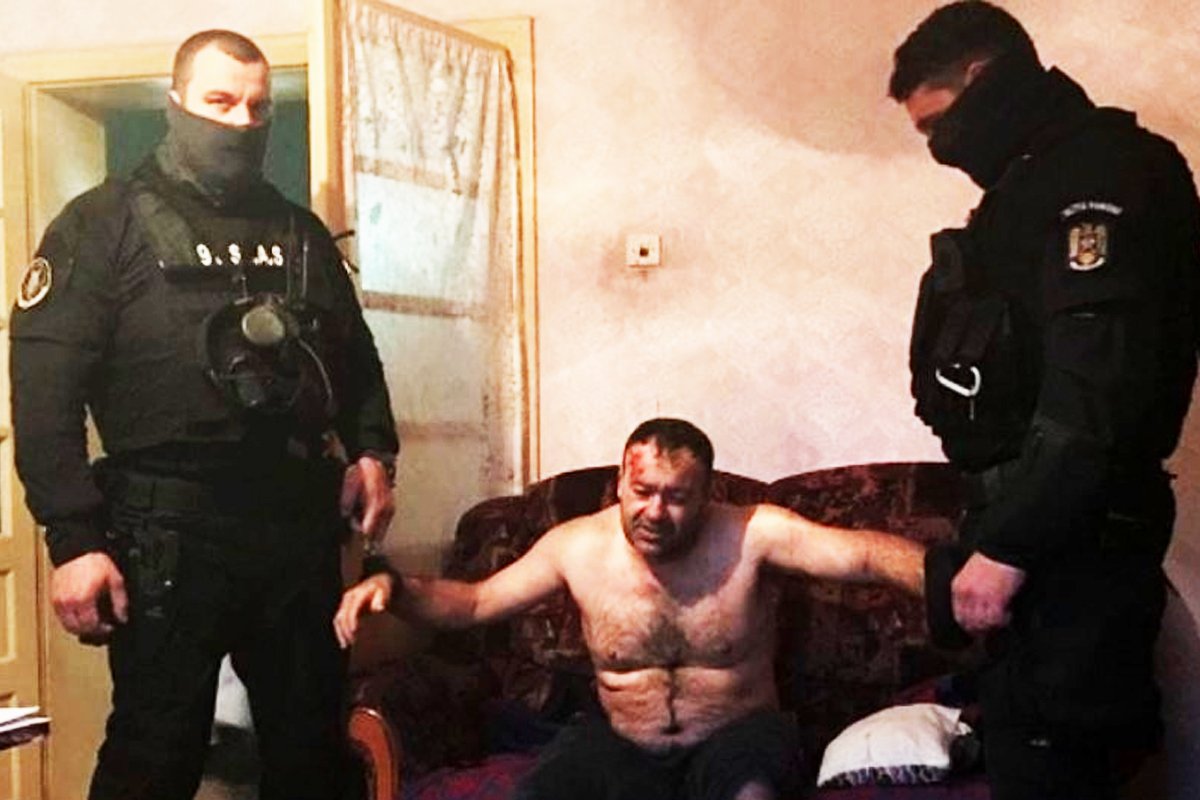  Anchetă la Penitenciarul Timişoara, după ce ucigaşul unui poliţist s-a sinucis