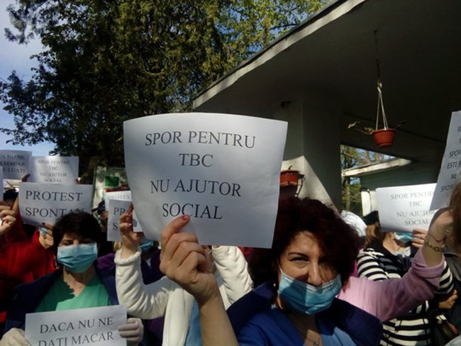  Protest al angajaților de la ambulatoriul TBC din Iași. Ce revendicări au