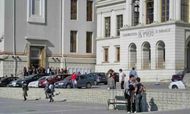  UMF Iași  își prezintă oferta pentru admitere: 725 de locuri la buget