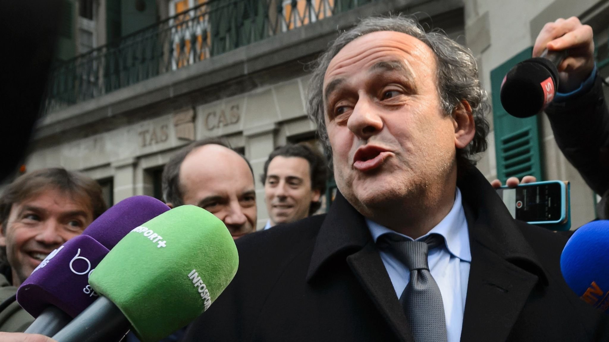  Michel Platini i-a convins pe judecători să îl elibereze