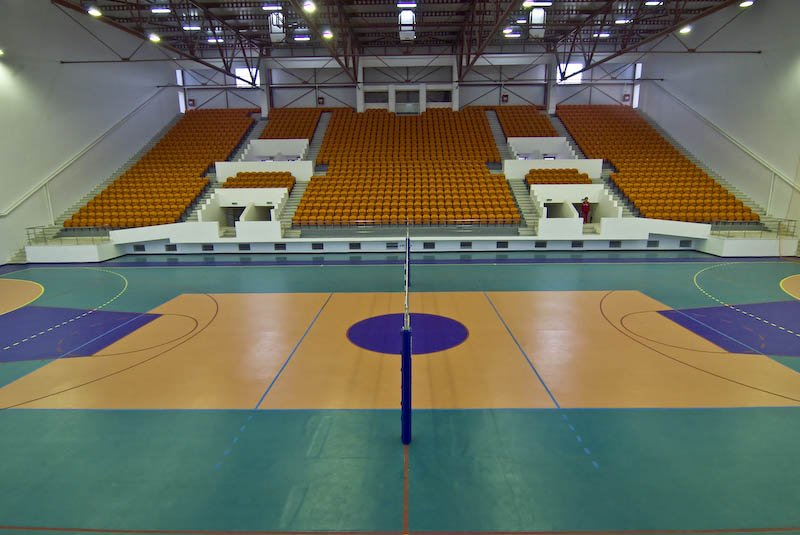  Primul pas pentru o sală de sport modernă în apropiere de rond Uricani