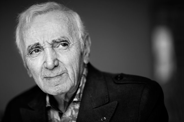  Scrisorile de dragoste ale lui Charles Aznavour, scoase la licitaţie