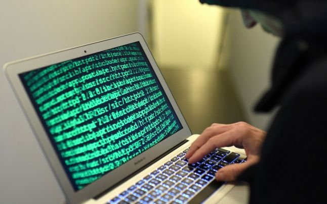  Hackerii chinezi au furat un volum uriaş de date de la companiile de telecomunicaţii