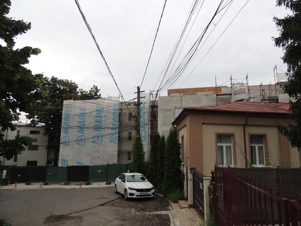  Un proces mai lung decât un şantier: cazul blocului lui Bolobiţă