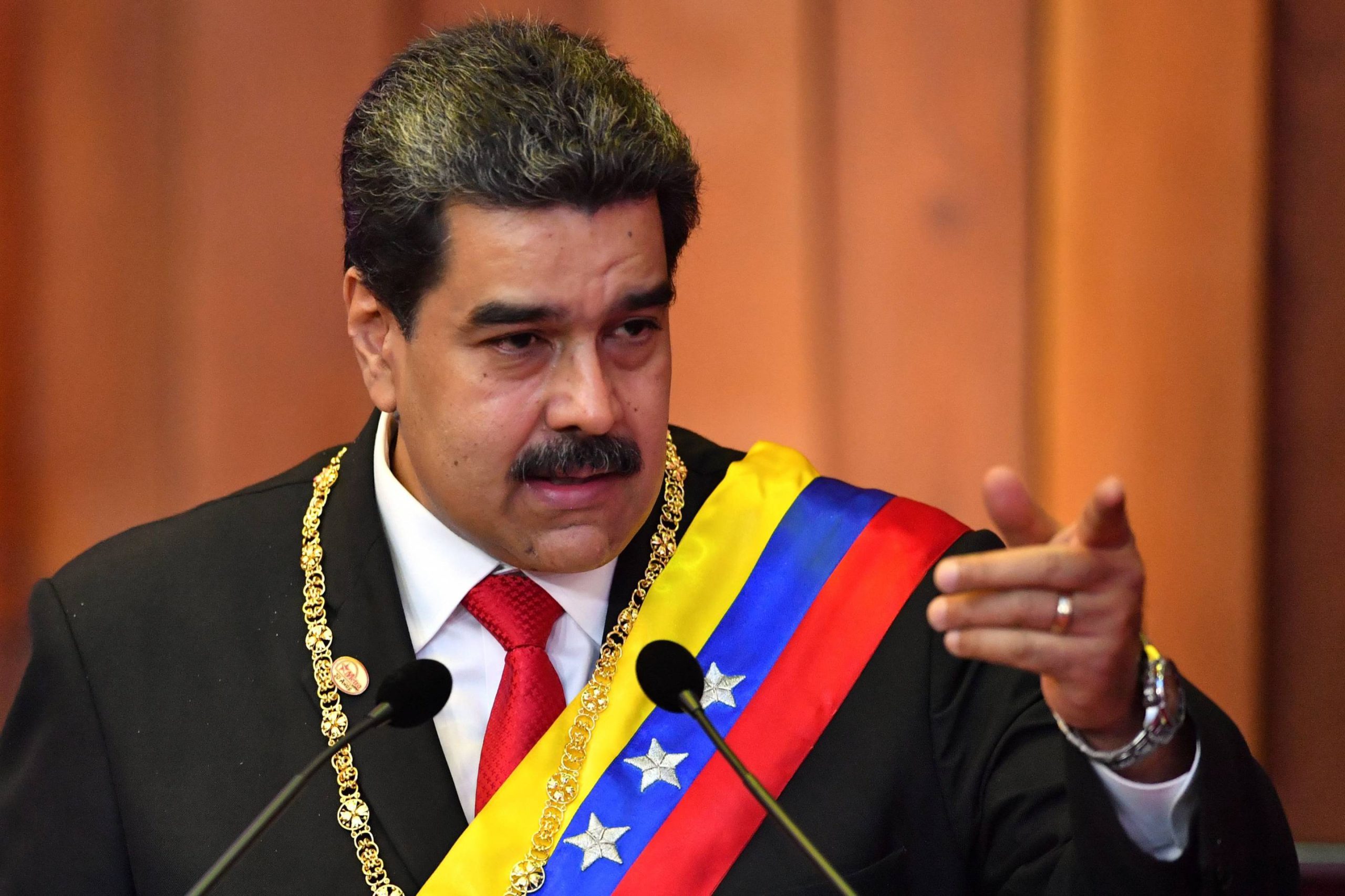  Chile interzice accesul mai multor apropiaţi ai lui Nicolas Maduro pe teritoriul său