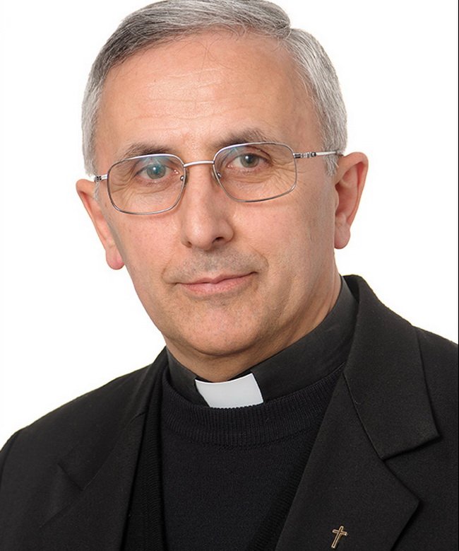  Un nou episcop romano-catolic de Iaşi: Mons. Iosif Păuleţ în locul lui Petru Gherghel
