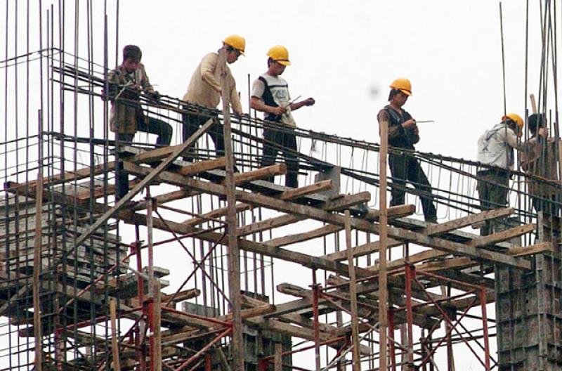  Mai multe permise de muncă pentru muncitorii vietnamezi, nepalezi sau filipinezi