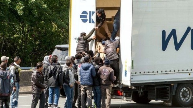  Intervenţie în forţă pentru destructurarea unui grupări de trafic de migranţi pe ruta România – Mexic – SUA
