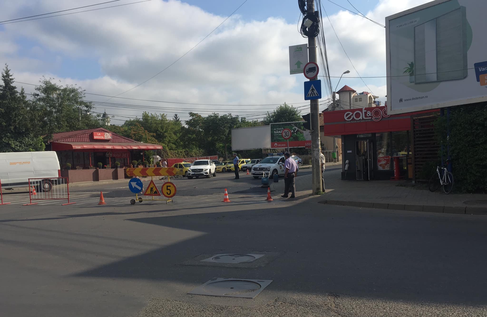  Imagine rară în Iași: intersecția Bucșinescu, fără mașini