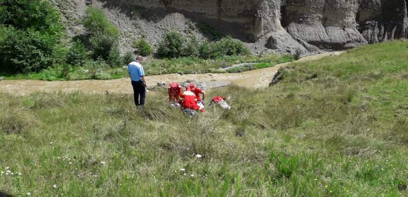  Bărbat din Argeş, mort după ce a fost luat de apele învolburate ale unui râu