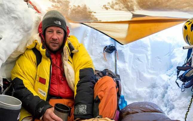  Trupul alpinistului Zsolt Torok a fost coborât din munte, fiind transportat la Serviciul de Medicină