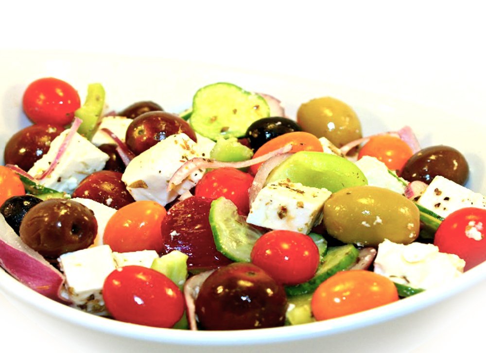  REȚETE: Salata greceasca rapida de vară