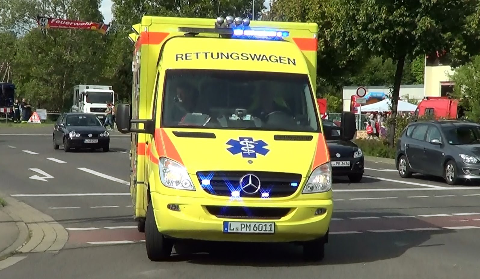  Două ambulanţe germane donate Fundaţiei Providenţa, a Mitropoliei Moldovei