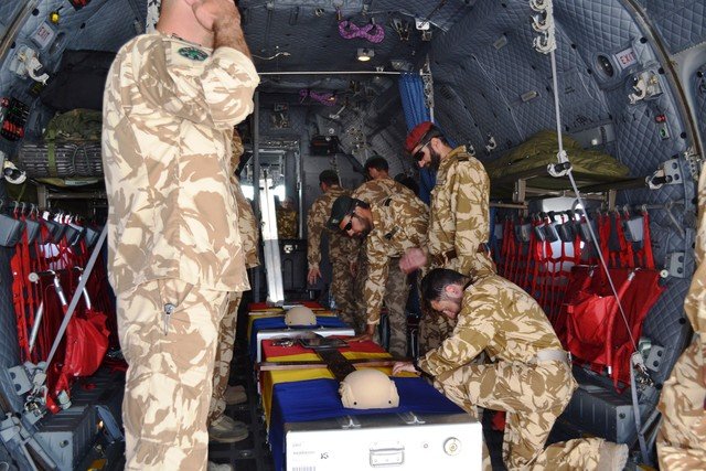  Trupurile eroilor căzuţi la datorie în Afganistan vor ajunge azi în țară