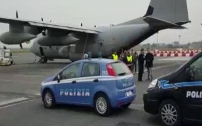  Avion plin cu pedofili, tâlhari și criminali a aterizat în București. Sunt români strânși de prin Europa după condamnare