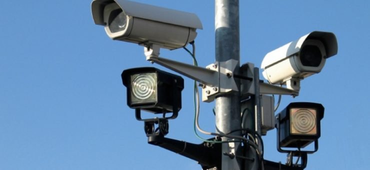  Avocatul Poporului cere radare fixe pe şosele şi supravegherea non-stop a traficului