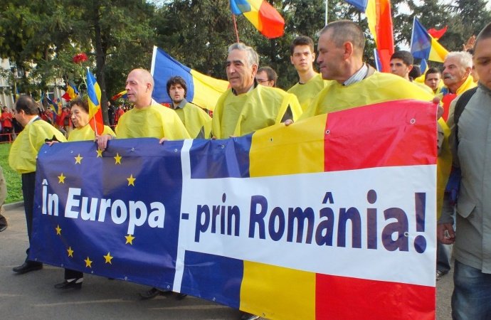  Sondaj: 30% dintre moldoveni, în favoarea unirii Republicii Moldova cu România