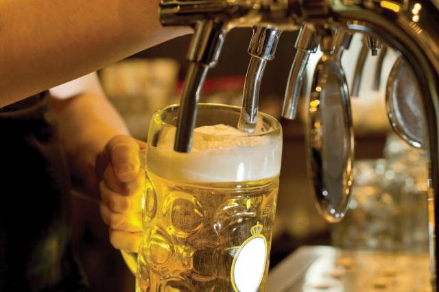  Berea la draft, singura băutură alcoolică cu TVA de 5%, sub 4% din consumul de bere