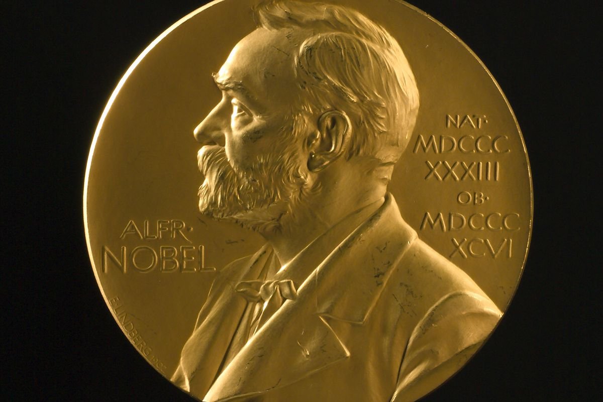  Cine sunt cei trei oameni de știință care au primit Nobelul pentru Medicină