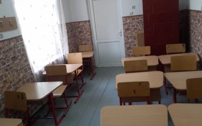  Copil umilit în școala Dagâța de o „vânzătoare” pusă să educe micii elevi. Rasism și abuz?