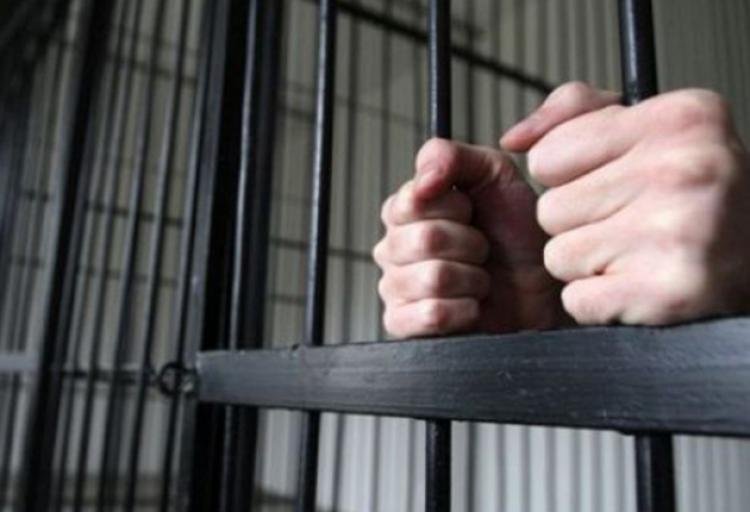  Violatorii de la Păun ai fetei de 17 ani rămân în arest încă o lună