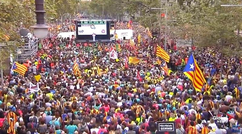  Barcelona, paralizată de proteste: sute de mii de oameni sunt în stradă