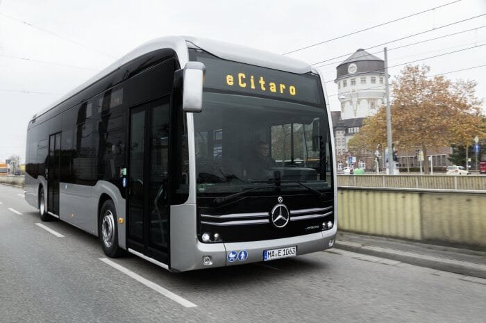  Autobuz Mercedes 100% electric prezentat azi ieşenilor pe Pietonal