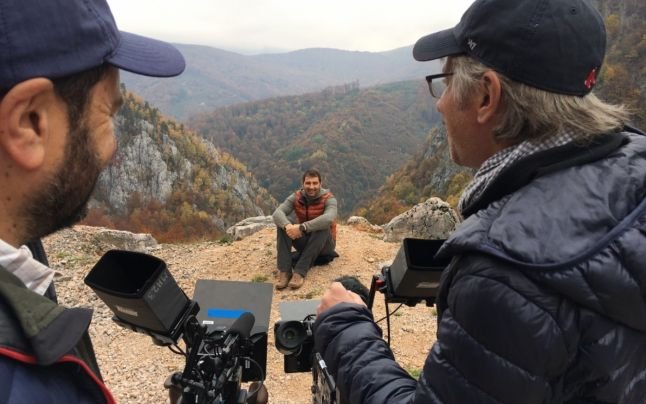  Jurnalişti americani sechestraţi în timpul filmărilor de exploatatorii de lemn