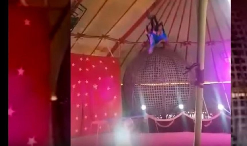  (VIDEO) Imagini şocante la Hunedoara: O acrobată de circ cade de la înălţime