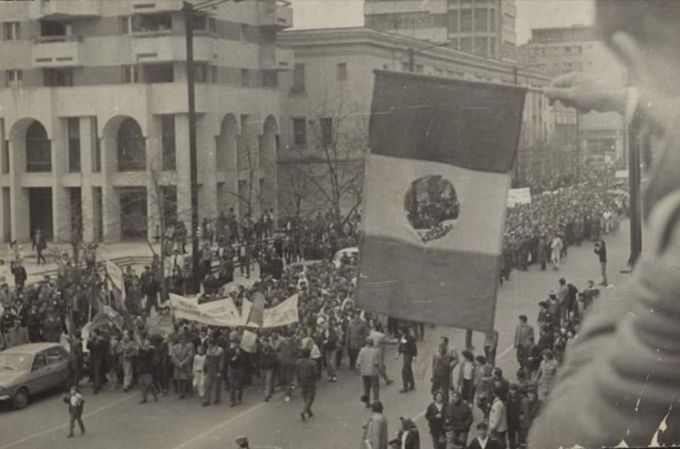  FOTO: Revoluția de la Iași, în câteva imagini de colecție
