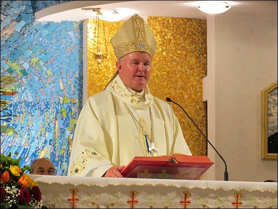  Episcopul auxiliar de Iaşi, celebrat la 40 de ani de preoţie şi 20 de episcopat